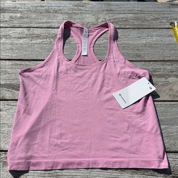 Lululemon Swiftly Tech Racerback Tank Top 2.0  pink‎ frosting size 10 NWT - Picture 2 of 6